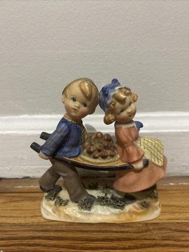 Vintage 1940s ucagco ceramic - ucagco,