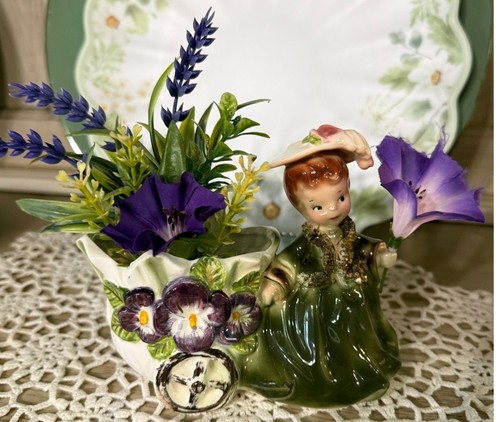 Spaghetti girl planter - planter, purple